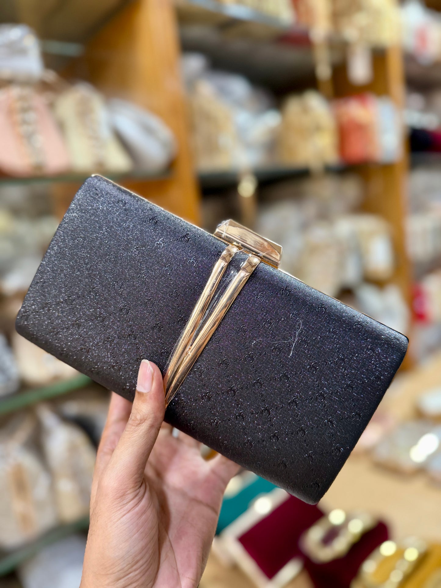 Classic design shiny party purse