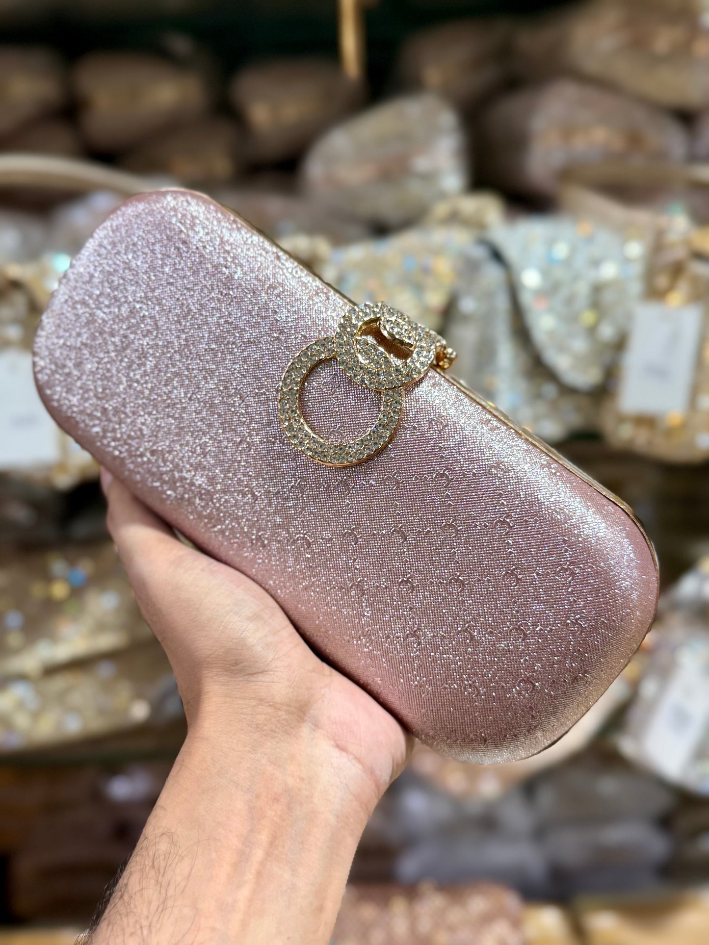 Gorgeous ring lock evening party purse
