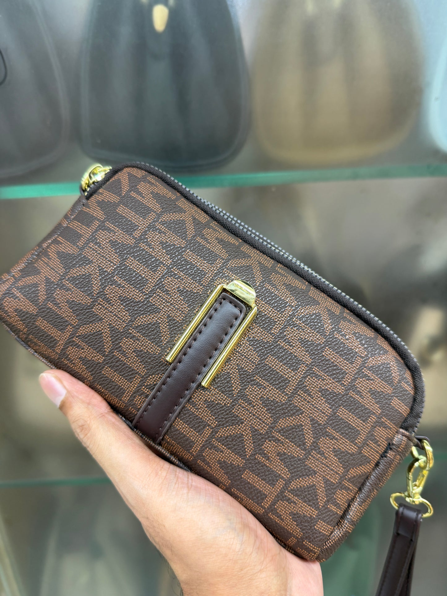 Hand purse mono printed
