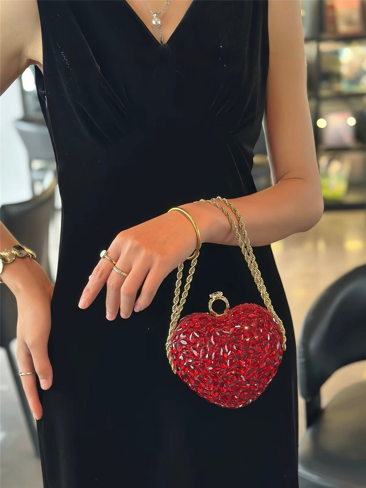 Designer Crystal Heart Evening Clutch Bag – Luxury Partywear BD
