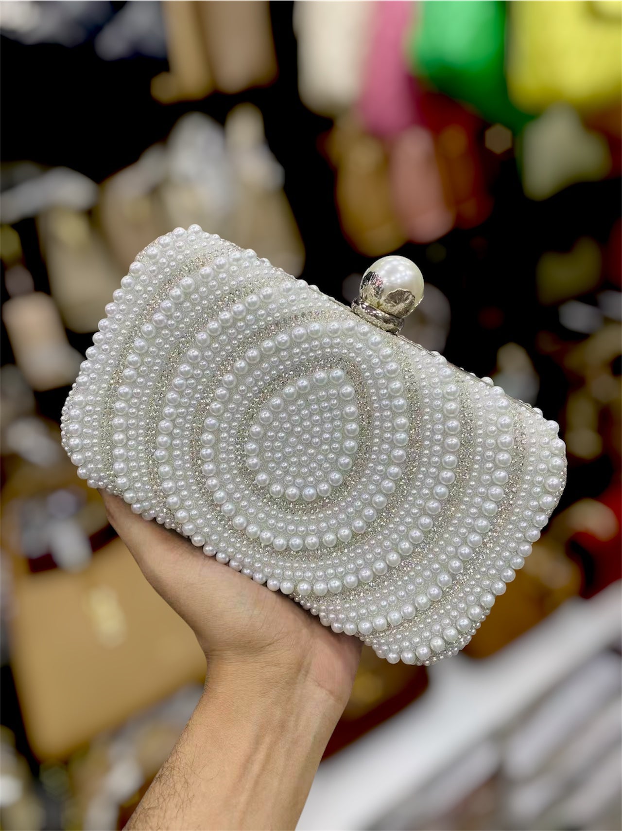 Pearl design exclusive party purse