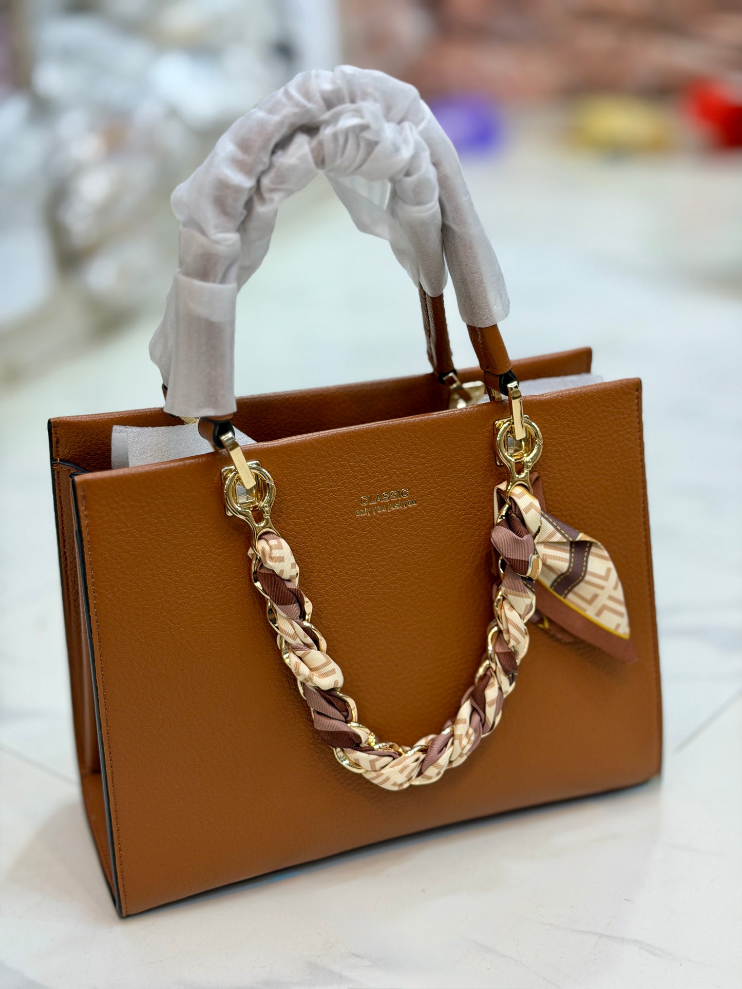 Classic brand premium fashionable and stylish handbag