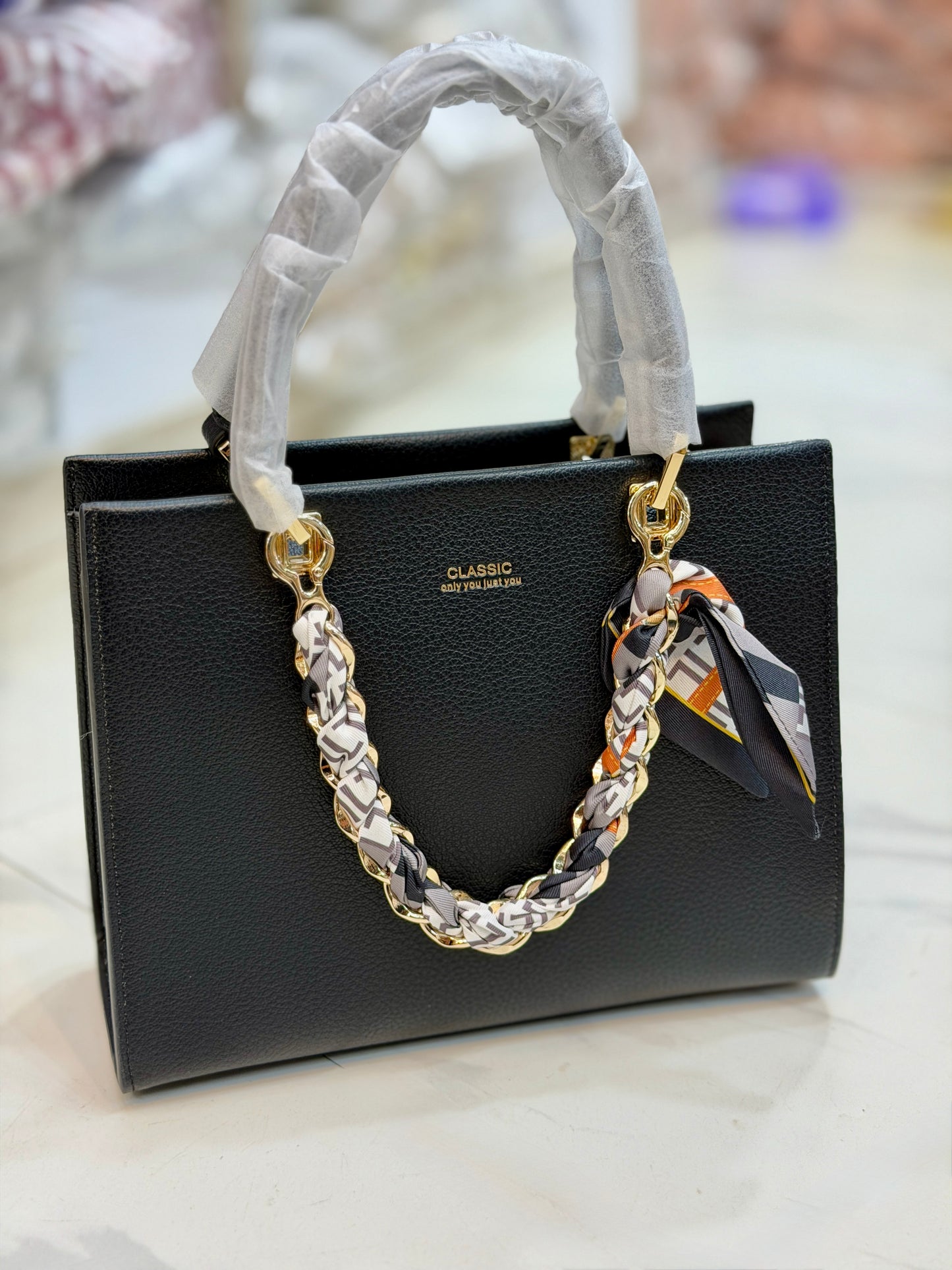 Classic brand premium fashionable and stylish handbag