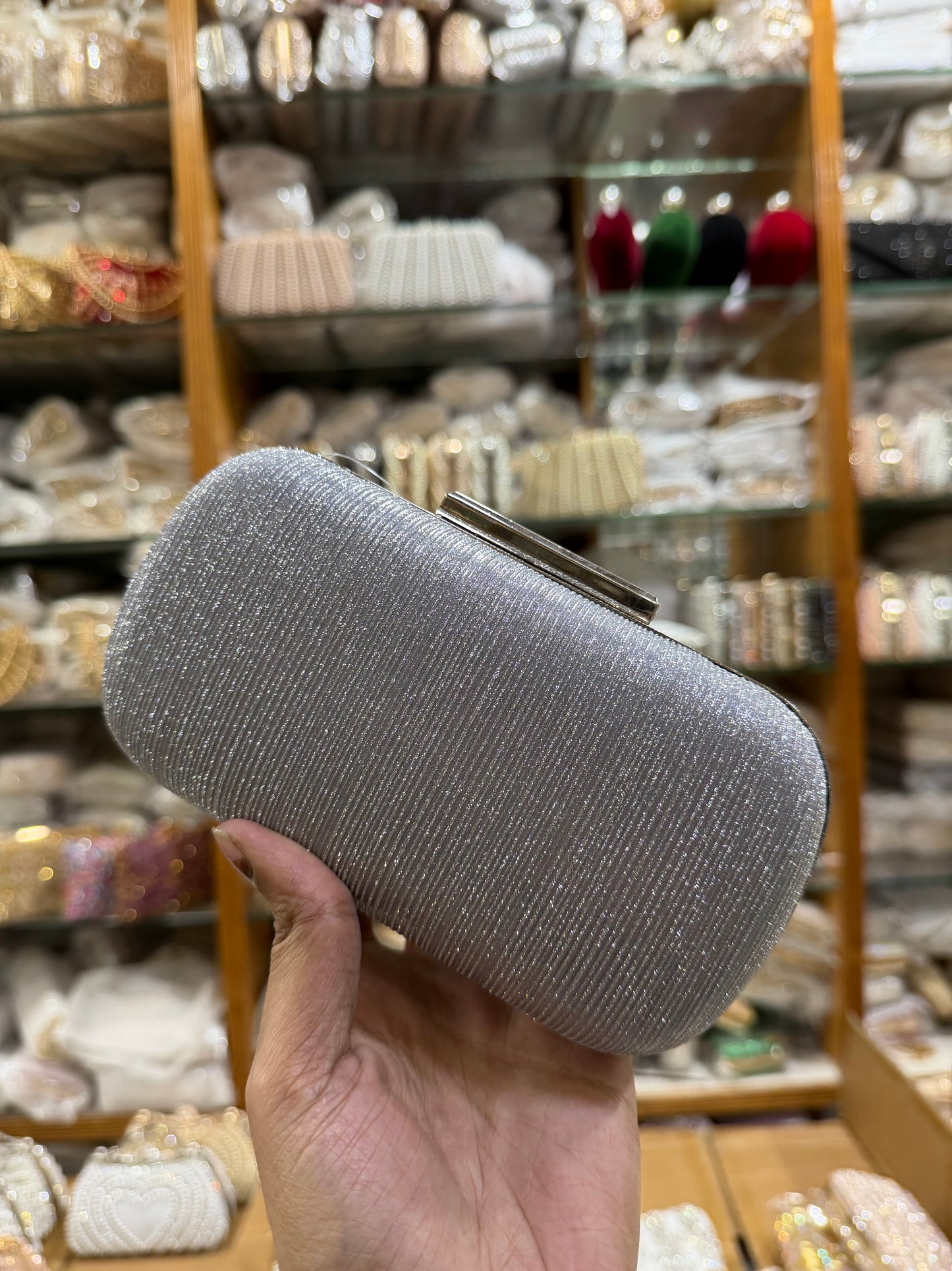 Simple and classy evening clutch