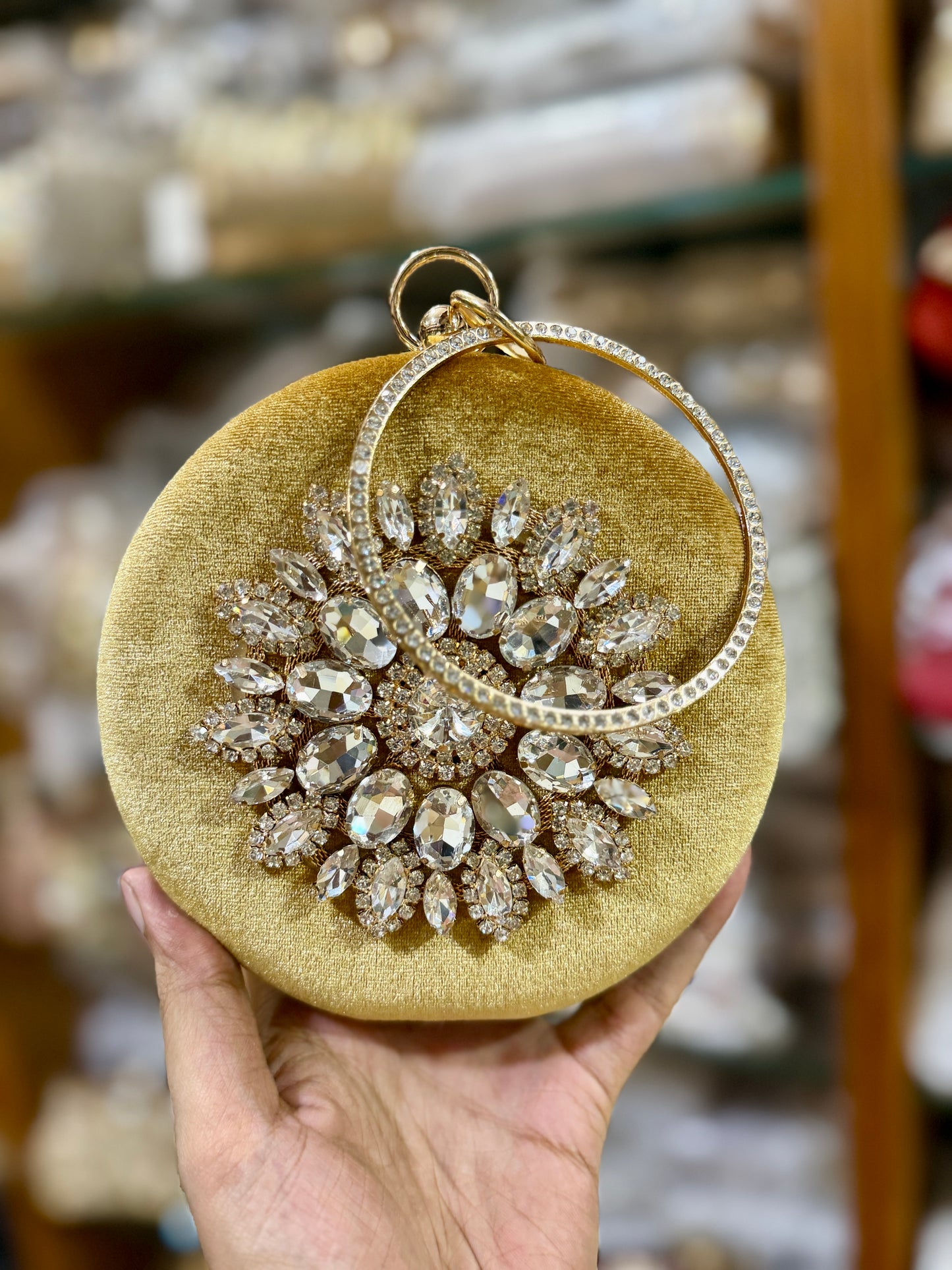 Beautiful round shaped gorgeous party hand clutch
