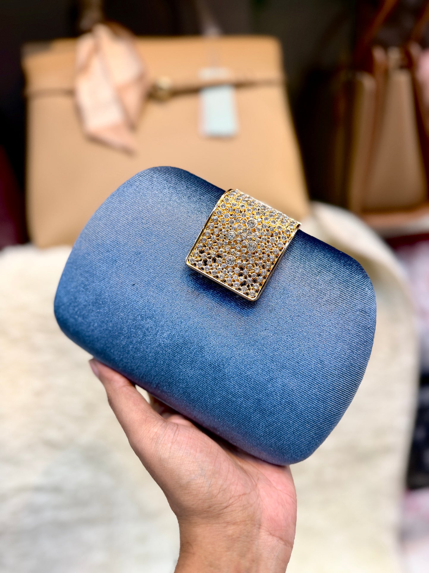 Classy look velvet exclusive round shape evening purse