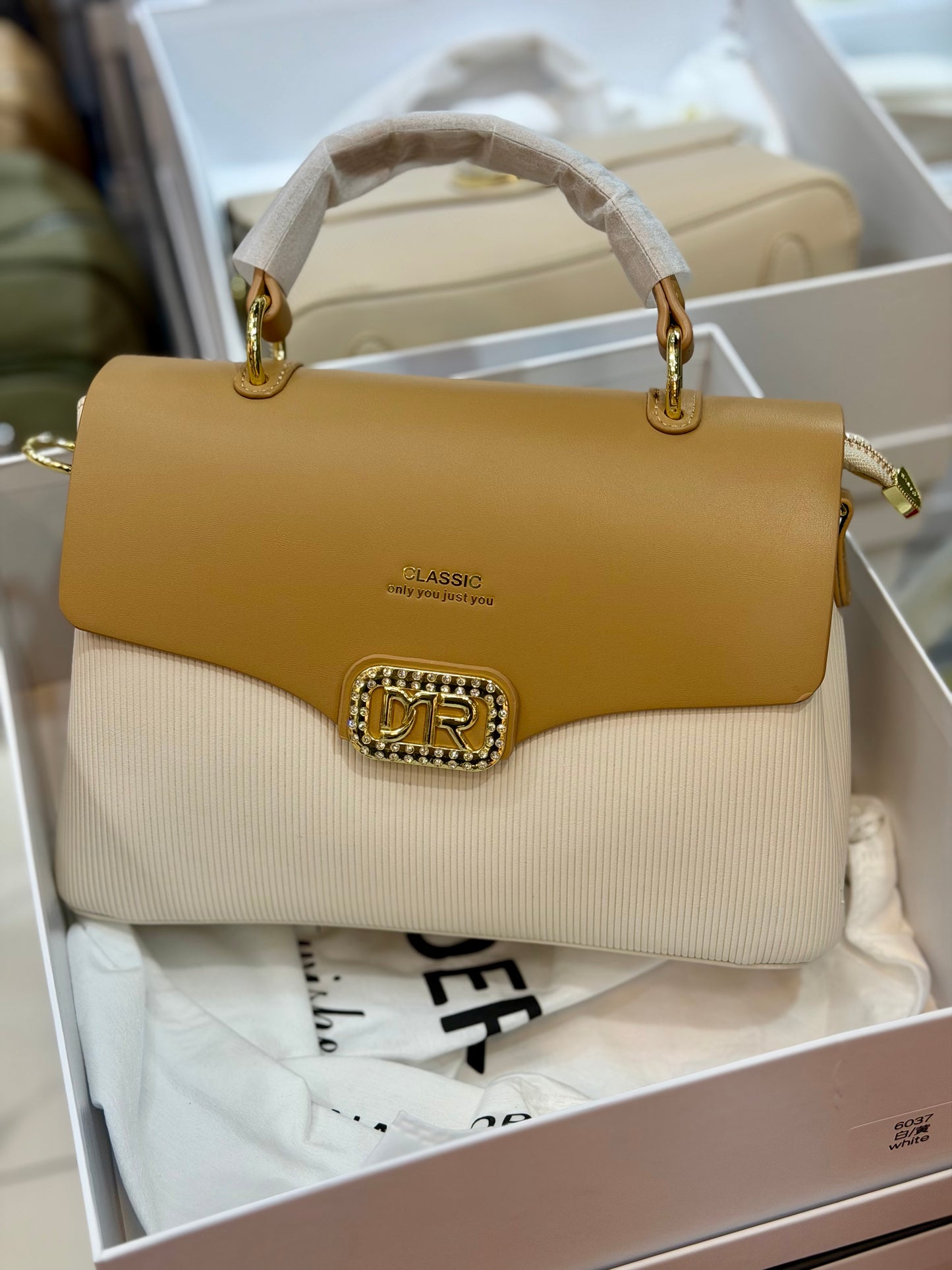 Exclusive classic brand premium handbag with boxed packaging