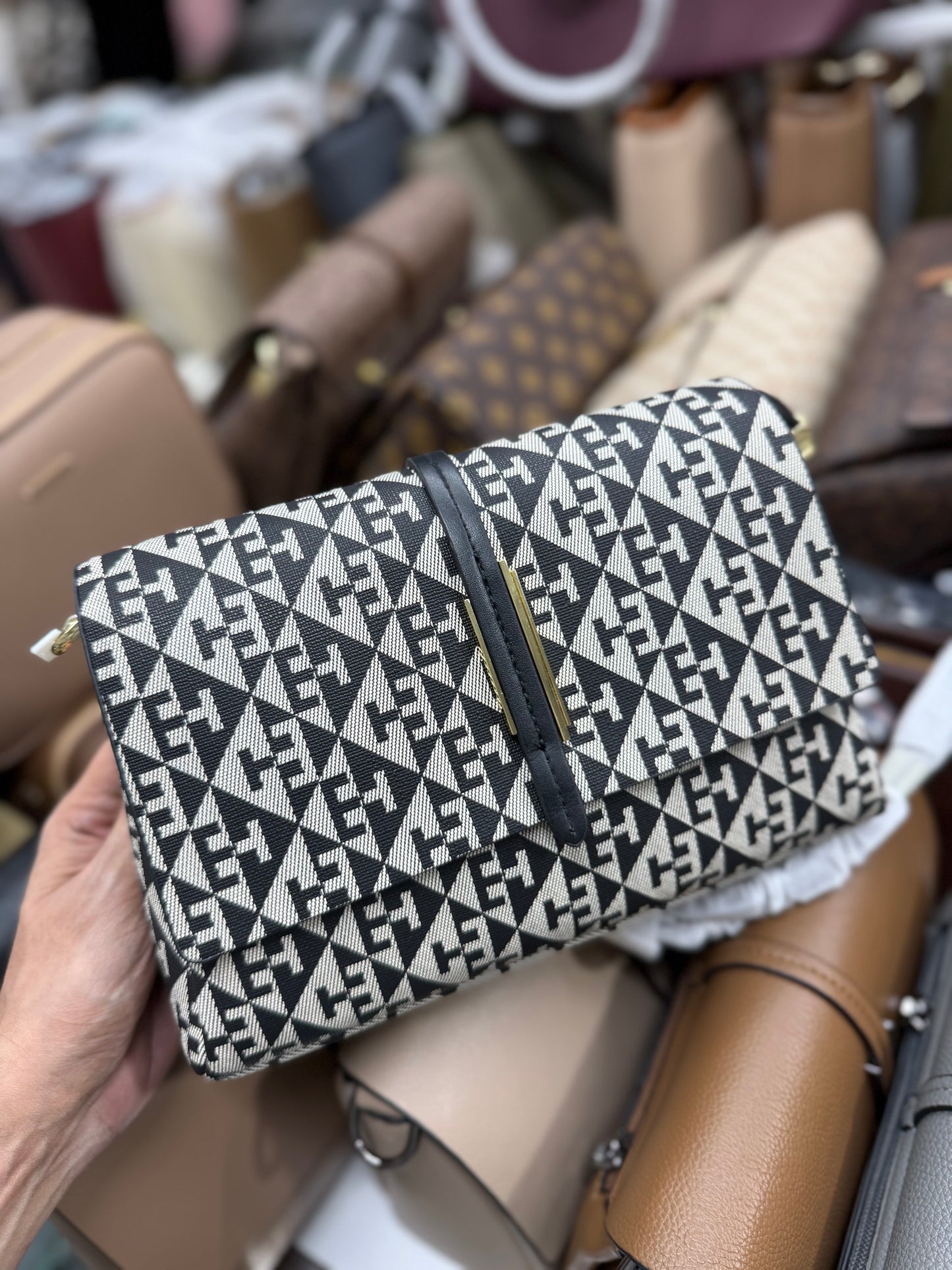 Beautiful printed imported shoulder sling bag available for regular use