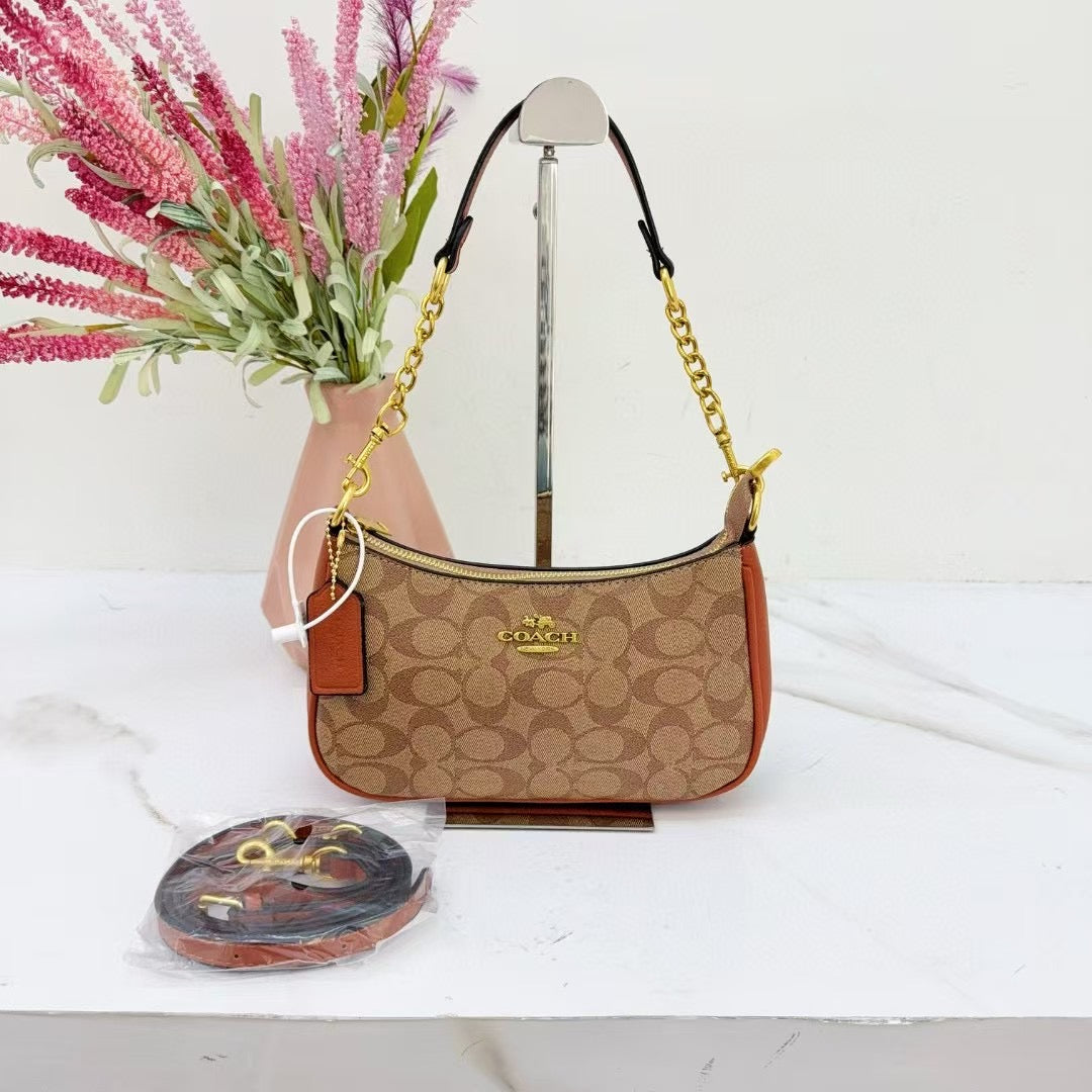 Beautiful trendy sling Co-ach bag