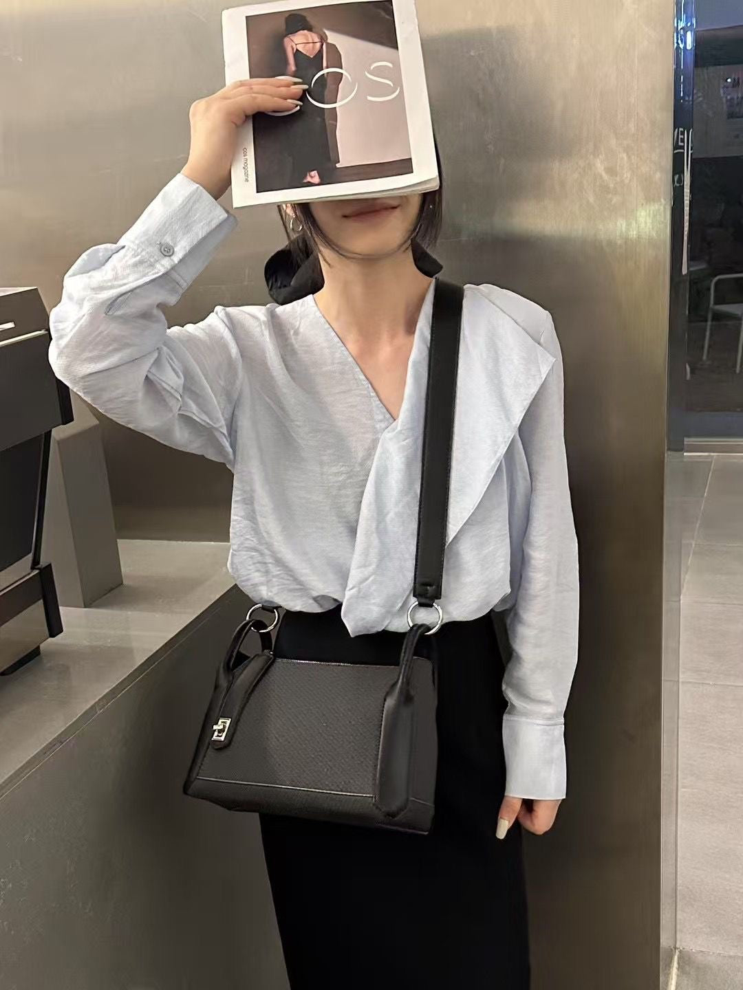 Fashionable shoulder bag