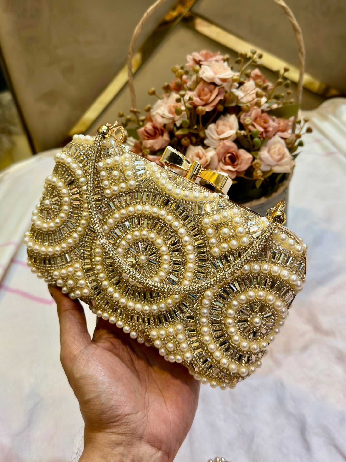 Exclusive pearl design gorgeous party purse