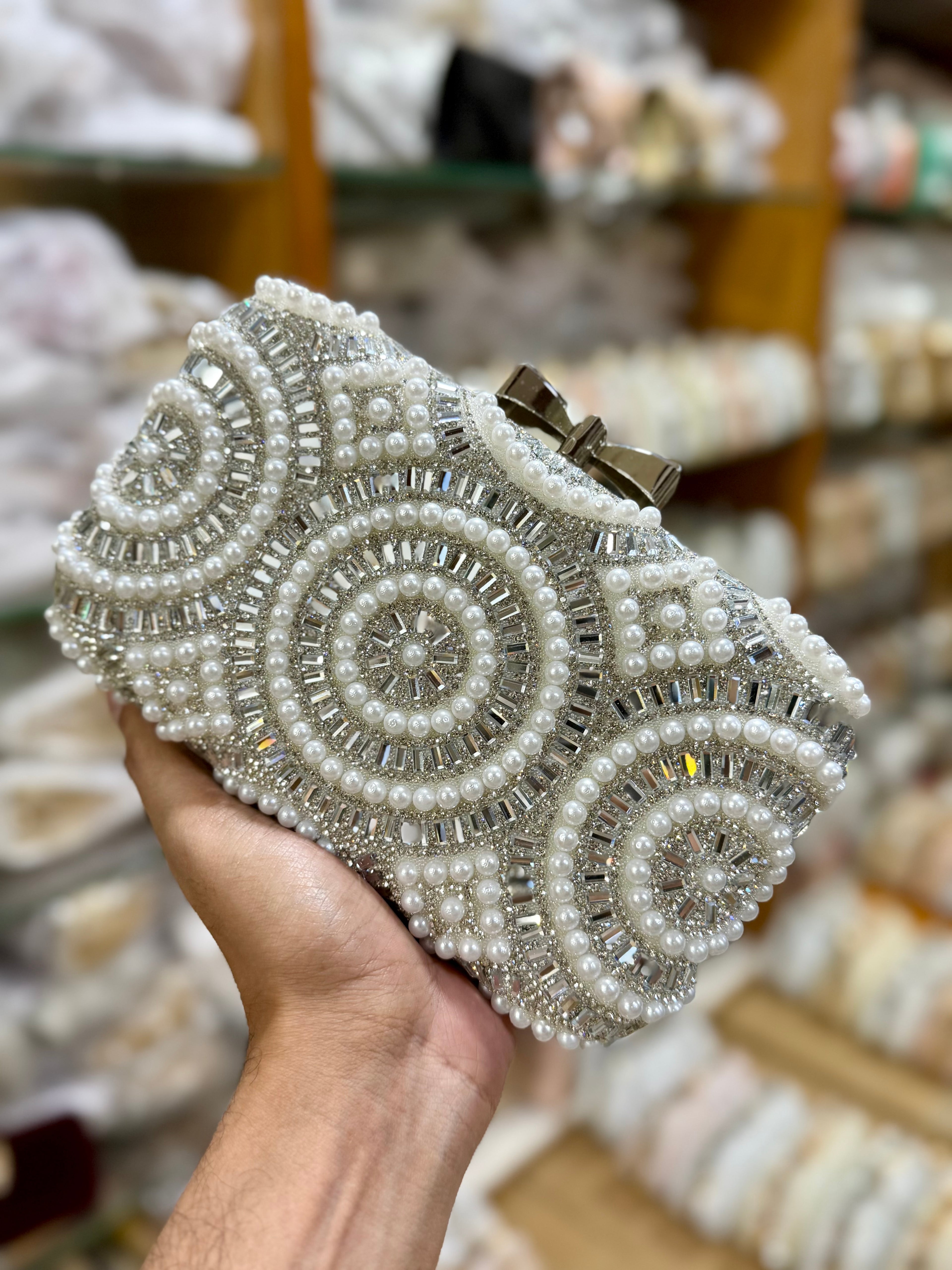 Exclusive pearl design gorgeous party purse