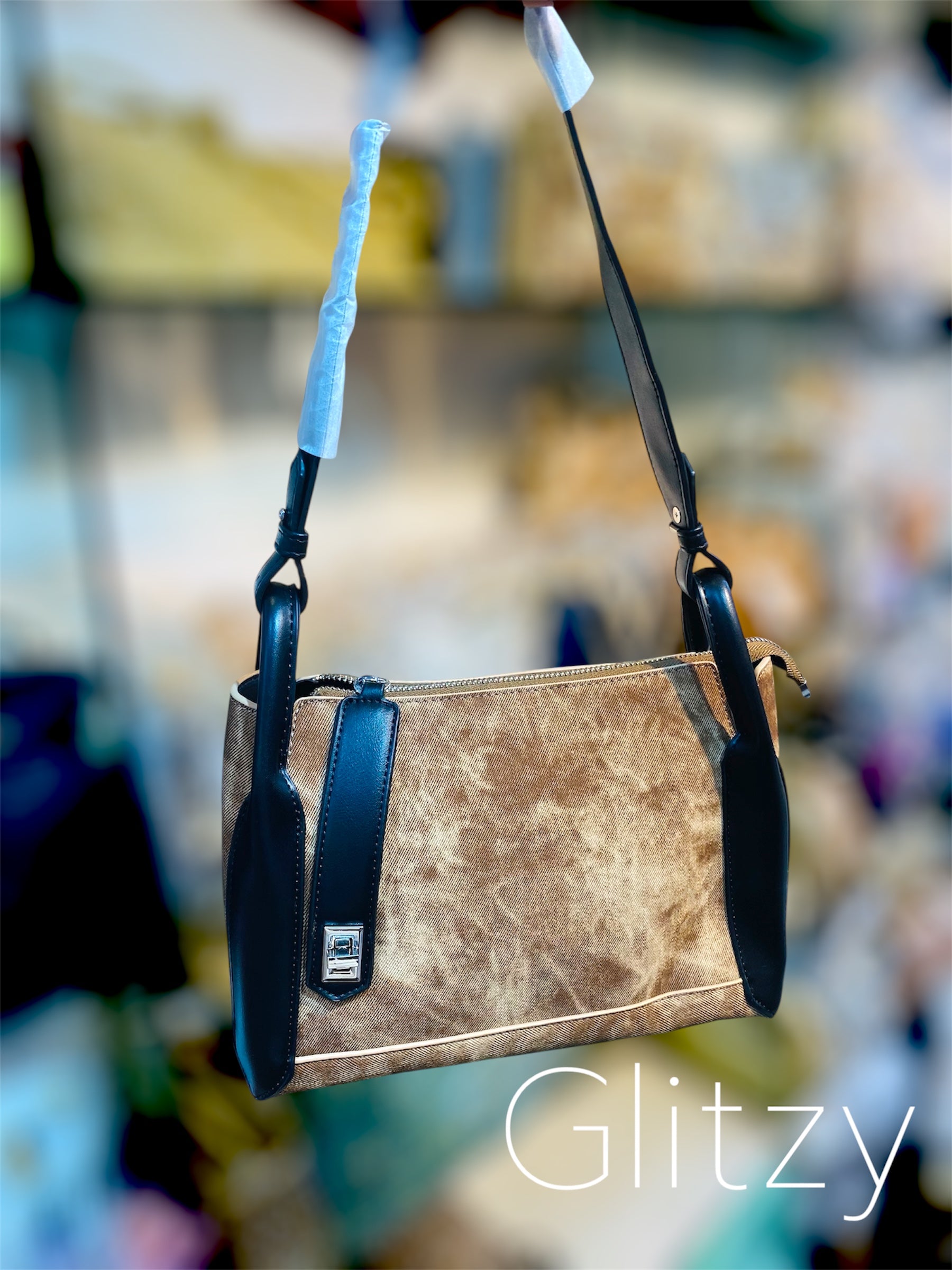 Fashionable shoulder bag