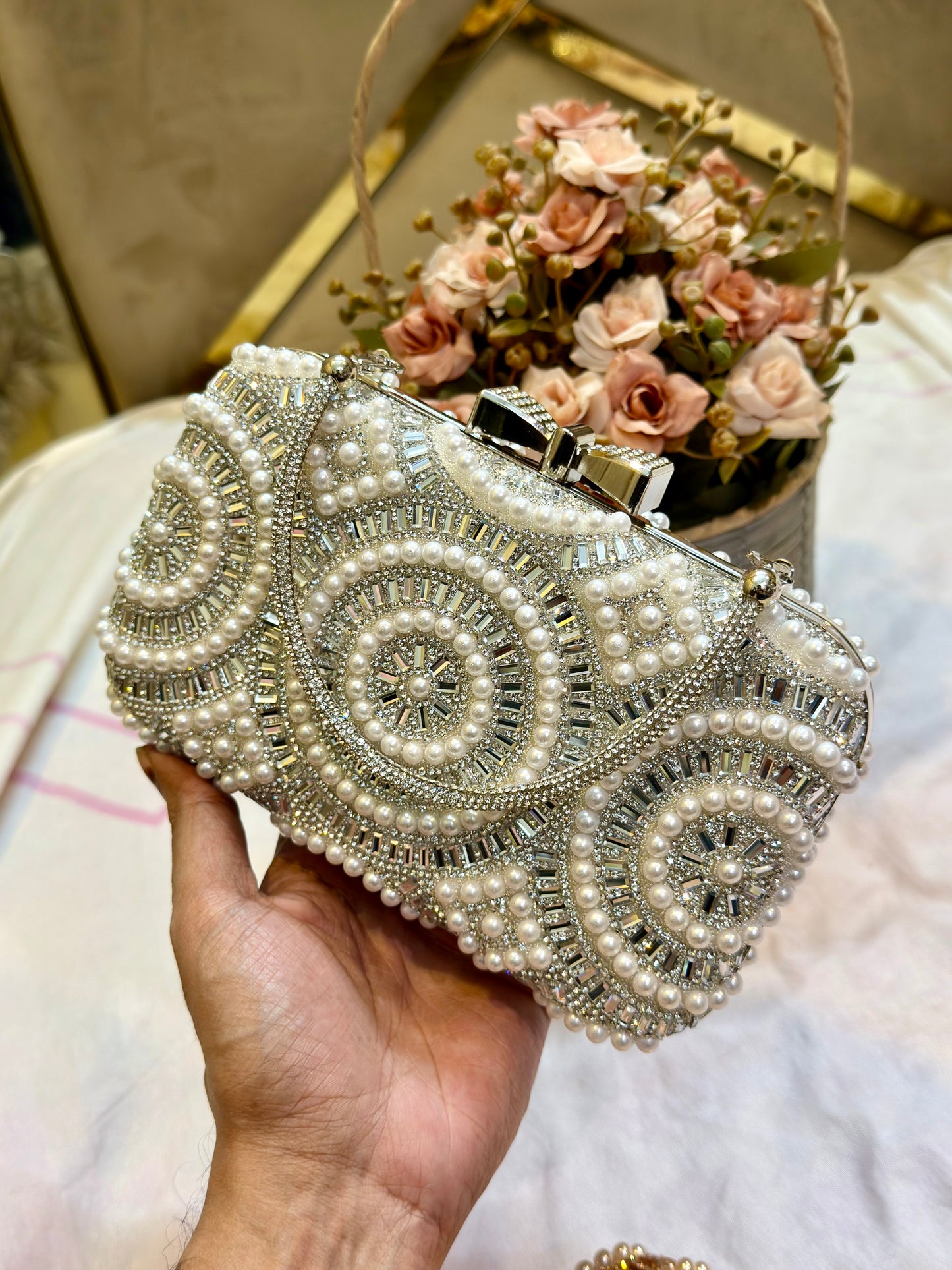 Exclusive pearl design gorgeous party purse