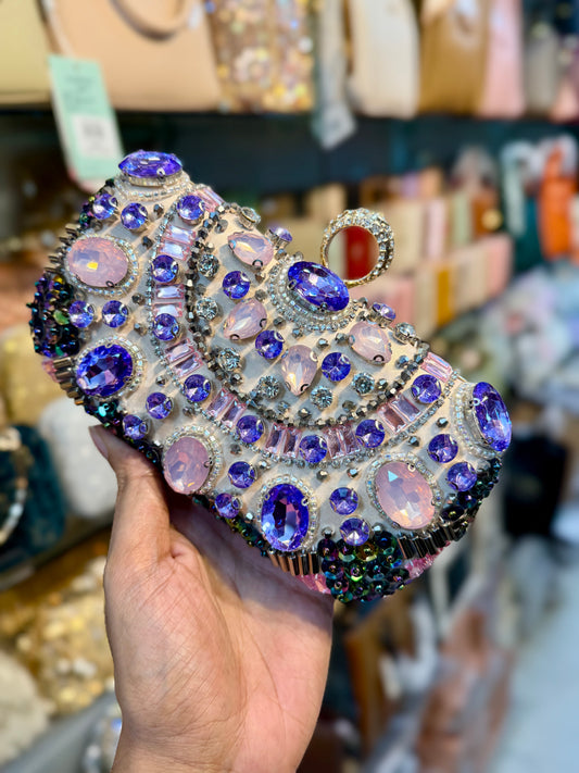 A luxurious stone party clutch with an aesthetic premium design.