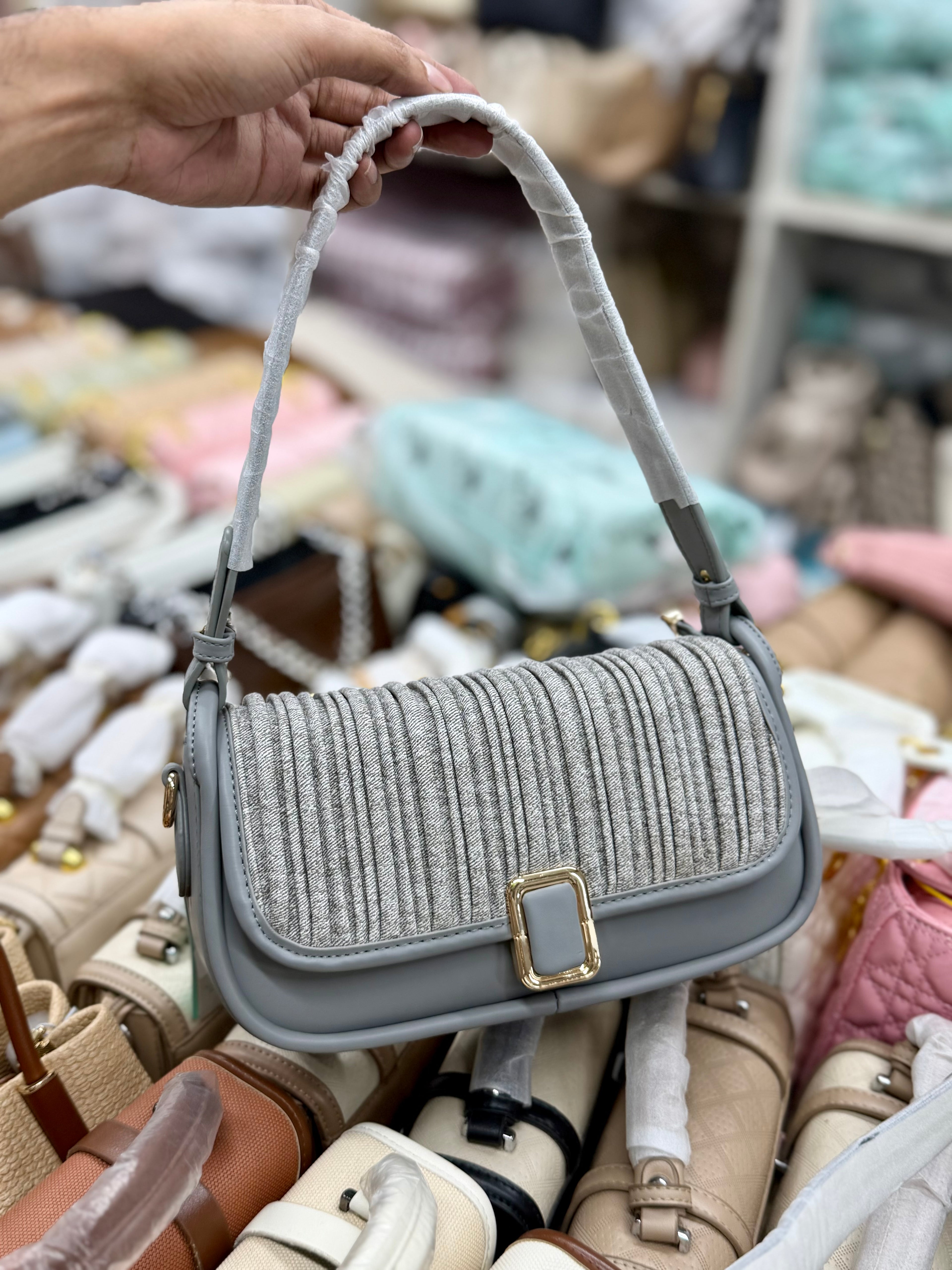 Miss Alita fashionable shoulder sling bag