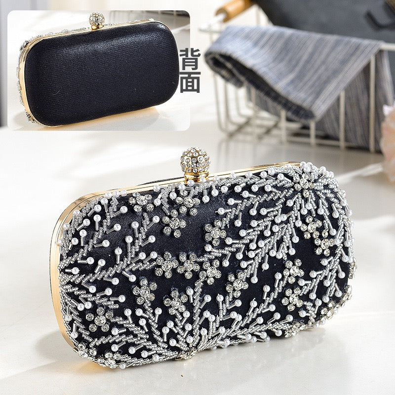 Handcrafted beautiful gorgeous looking party hand purse for wedding dinner dates | Glitzy