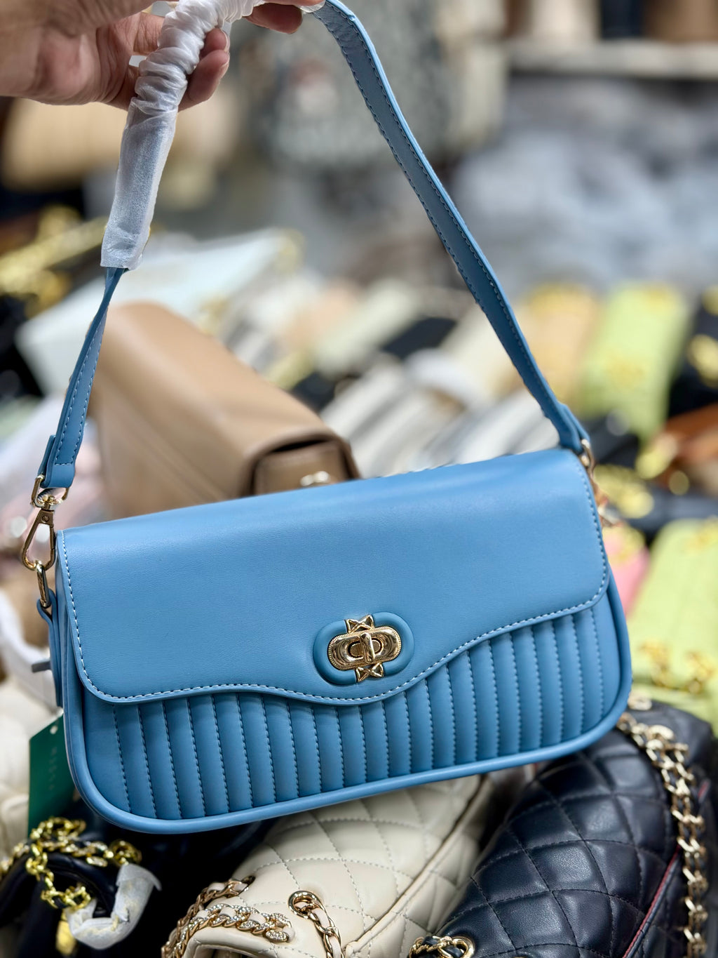 Miss Alita fashionable sling bag