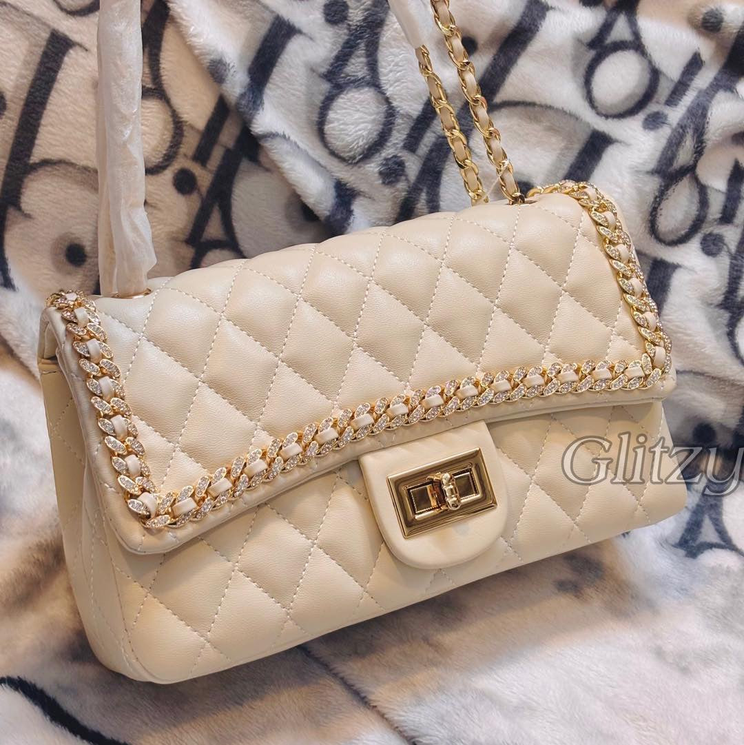 Trendy gorgeous sling bag