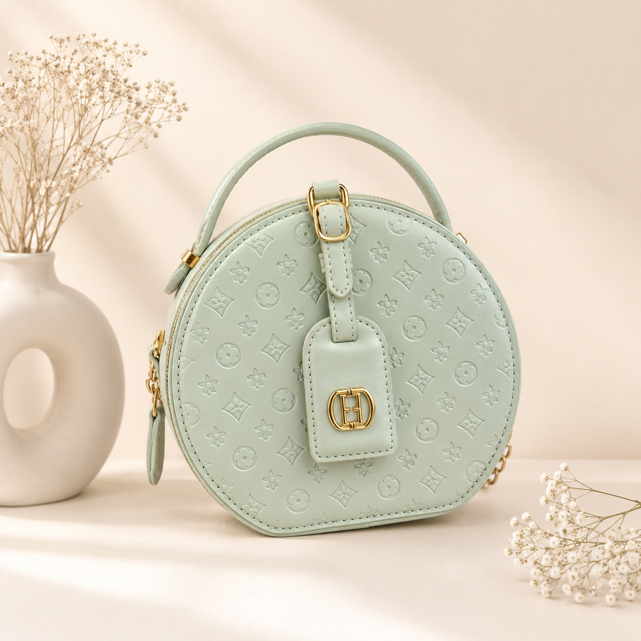 Premium fashionable and stylish handbag
