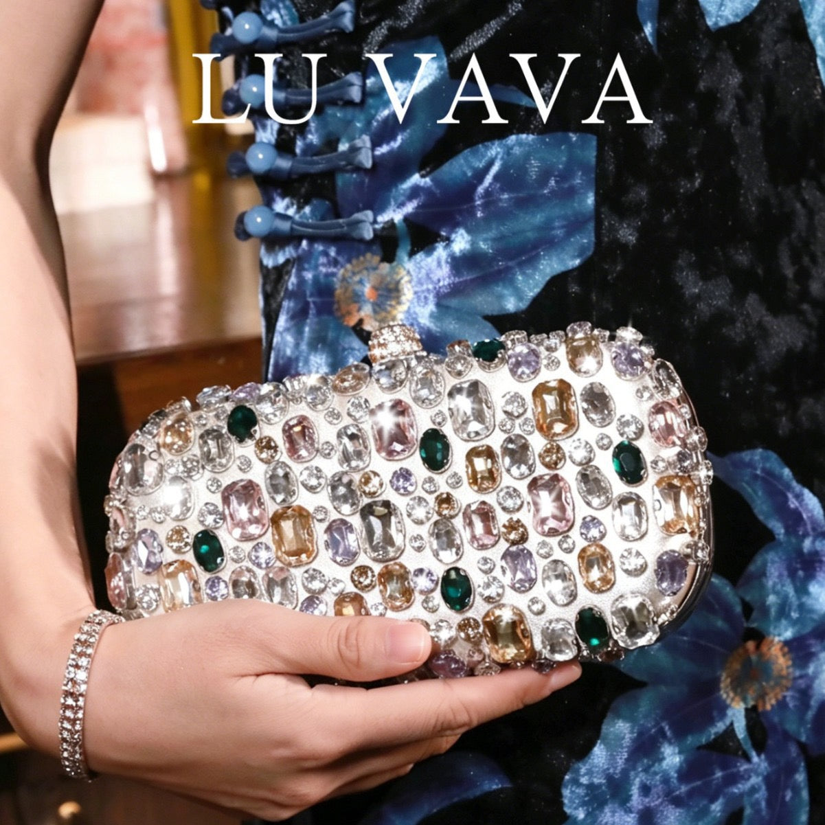 Ladies' evening bag, ladies' colored crystal evening bag - handmade diamond-studded evening bag with detachable chain
