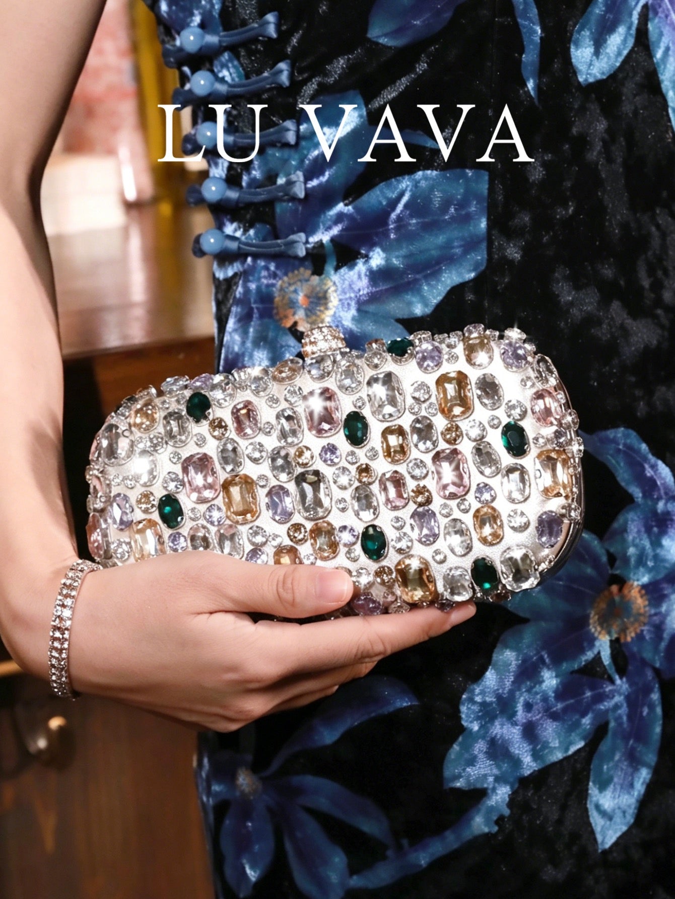 Ladies' evening bag, ladies' colored crystal evening bag - handmade diamond-studded evening bag with detachable chain