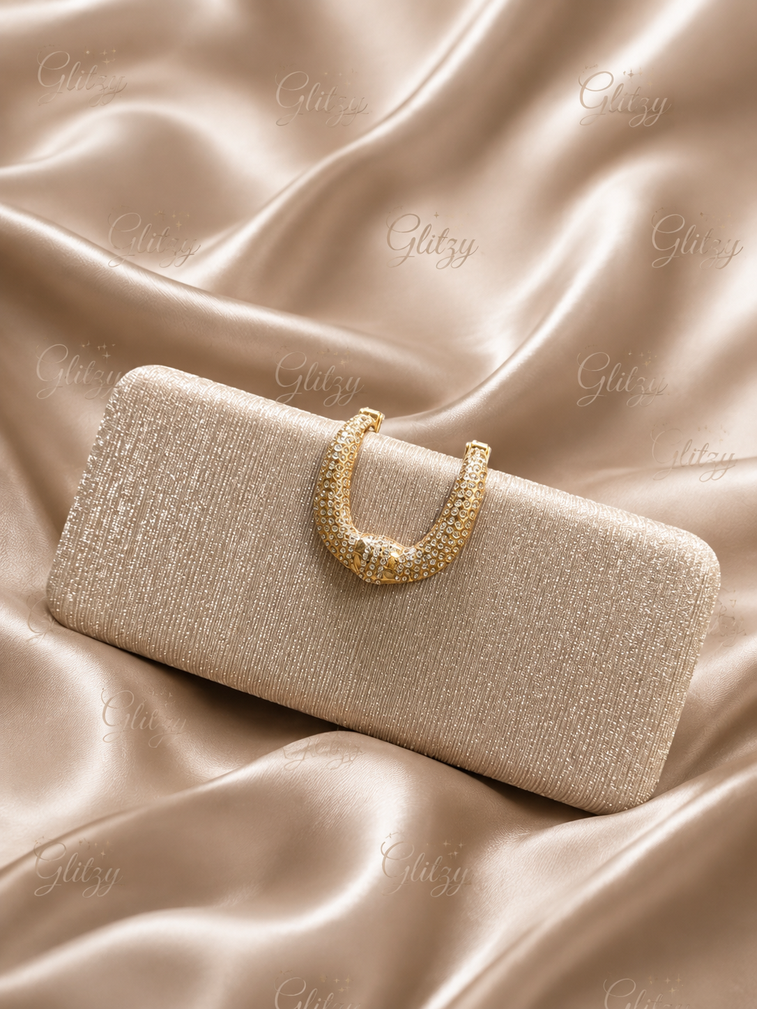 Beautiful bridesmaid fashion evening party clutch | Glitzy