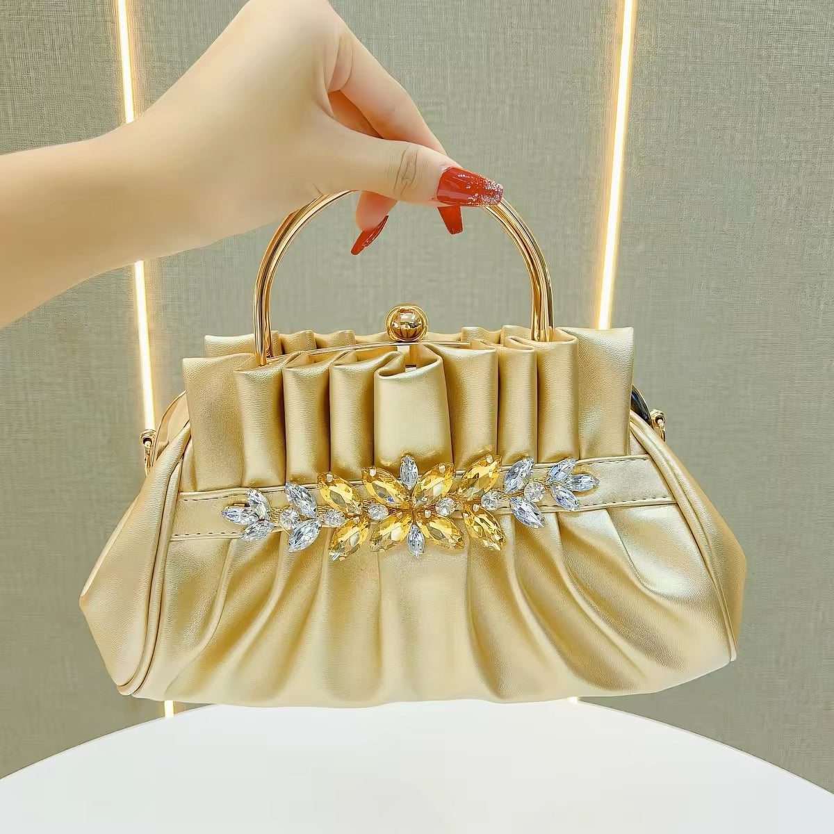 Fashionable and beautiful looking party hand purse available | glitzy